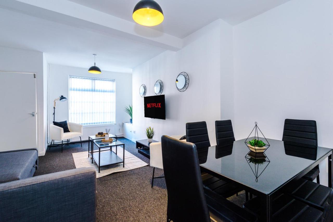 Holiday home Cozy Anfield House, Entire With Free Wifi & Netflix
